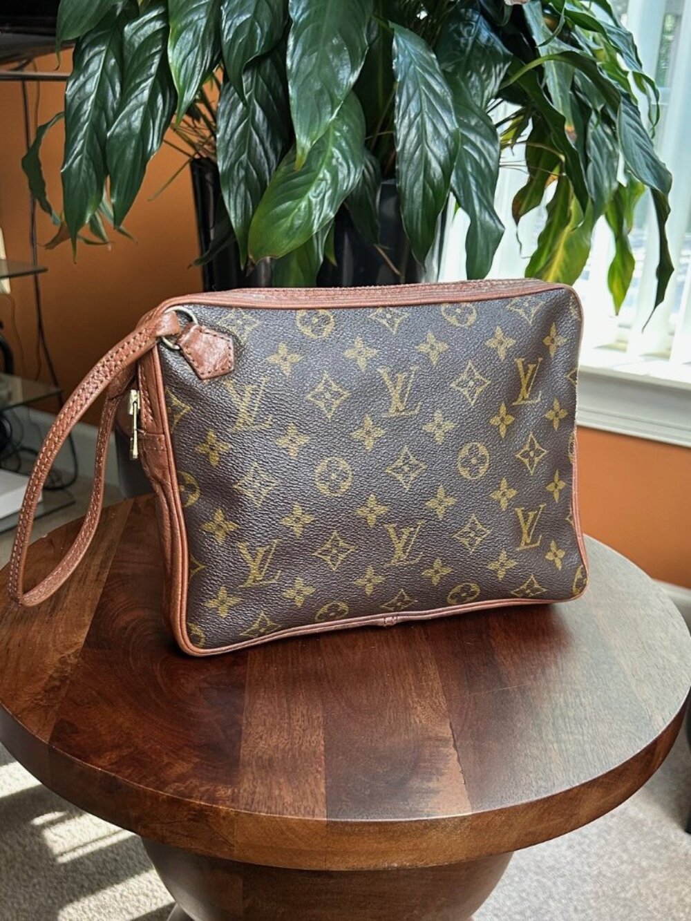 LOUIS VUITTON Monogram Pouch Clutch Wristlet